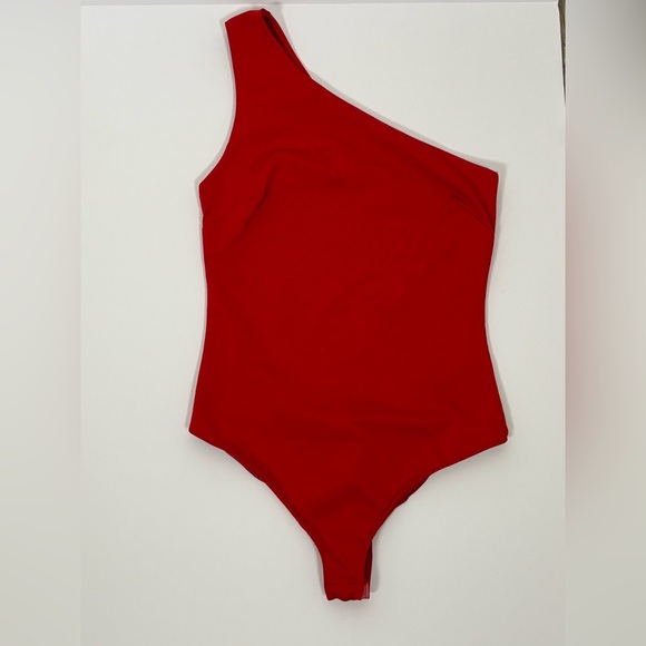 NWOT FREE PEOPLE Sexy Red One Shoulder Bodysuit- S - Picture 1 of 6